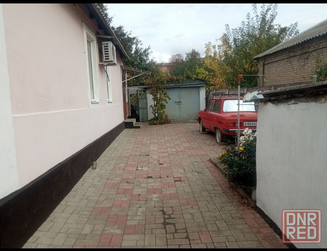 Дом Будённовка, 132 школа Донецк - изображение 1