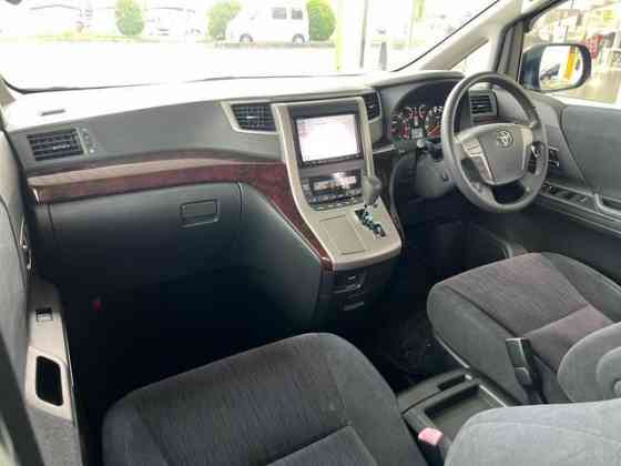 TOYOTA ALPHARD 2.4 Донецк