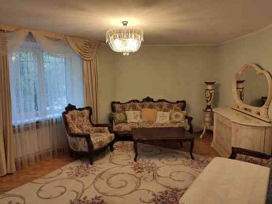 2-к. квартира, 74 м², 1/9 эт. Донецк