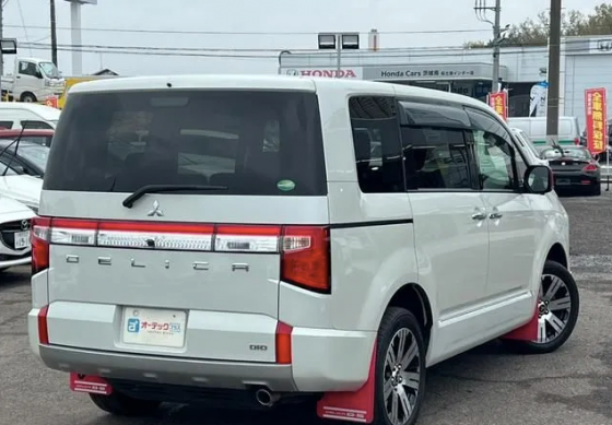 Mitsubishi Delica D5 2.3 Донецк