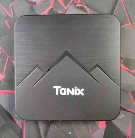 Тв-приставка Tanix W2 4/32Гб Макеевка