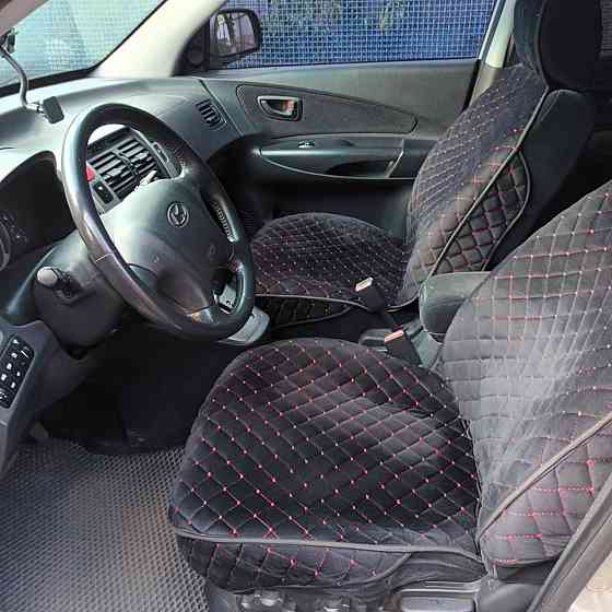 Продам HYUNDAI TUCSON. автомат, 2008 года Торез