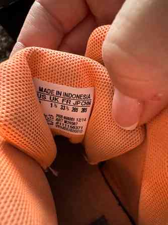 Ботинки adidas Донецк
