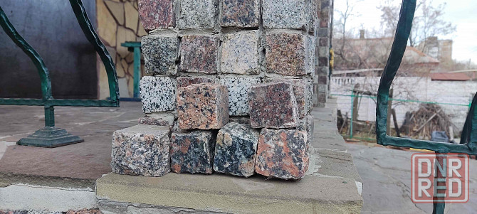 брусчатка гранитная 50х50 пилено-колотая, недорого, самовывоз, Цирк Донецк - изображение 2