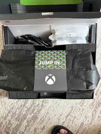 Приставка Xbox series x black 1tb Макеевка