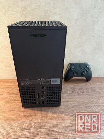 Приставка Xbox series x black 1tb Макеевка - изображение 3