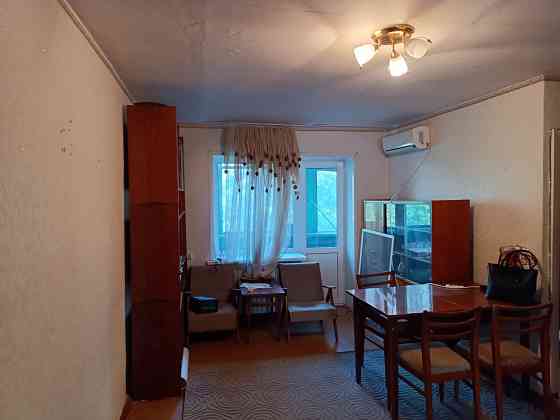 продам 2х комн квартиру в ленинском р-не, цирк. хорошее состояние Донецк