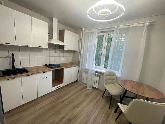 Продам 1 ком.кв Кировский район, Текстильщик, Петровского, перед мостом Донецк