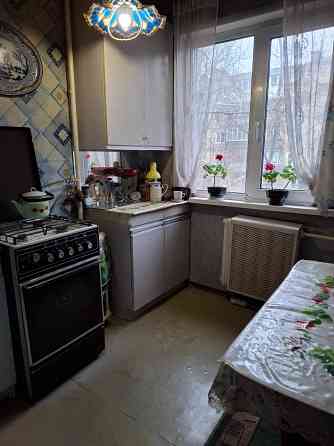 Продам 1 км.кв на Семашко Донецк