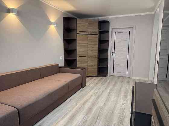 Продам 3 комнатную квартиру Мариуполь