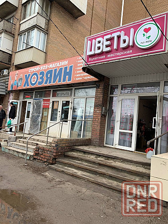 Макеевка. Продажа 3 магазина площадь Грибиниченко/ Ленина. Макеевка - изображение 1