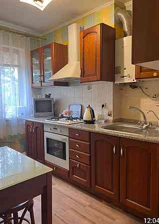 3-х ком. квартира, б. Шахтостроителей Донецк