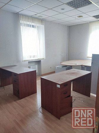400 м2 Сдается в аренду хороший офис на пр.Мира Площадь 400 кв.м. Первый этаж. Отдельный вход. Донецк - изображение 1