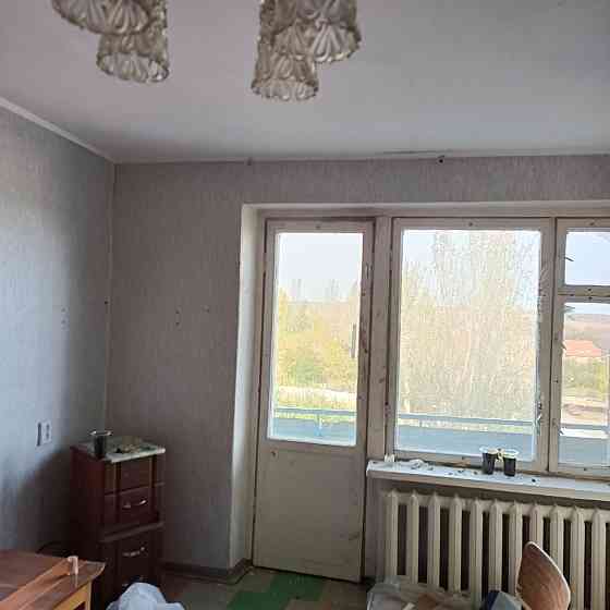 продается 1 комн. кв. на мкрн. юбилейный Харцызск