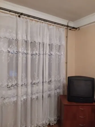 Продам 3-х ком.кв. Заперевальная. Вирус. Документы готовы. Донецк