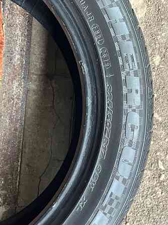 Продаю комплект летней резины 225/50 R17 Макеевка
