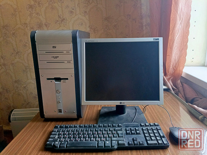 Продам компьютер + в подарок отдам монитор, клавиатуру, мышку, коврик. Донецк - изображение 2