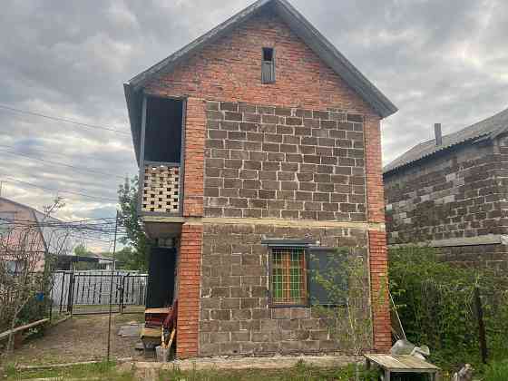 Продам дачу на 6 капитальной Донецк