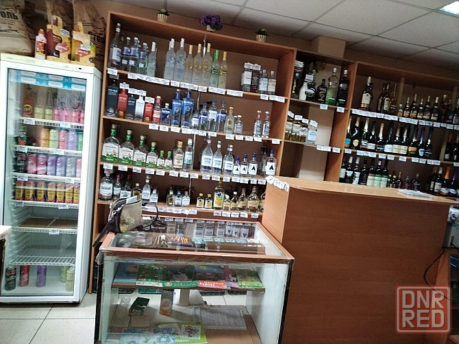 Продам действующий магазин в п. Ханженково.г.Макеевка Макеевка - изображение 1
