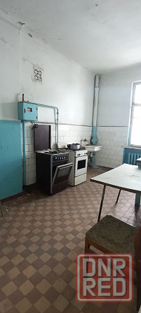 Продам в Ворошиловском р-не по хостел, офис... 500 м². Кабинетная система. Кухня. Душевые, туалеты. Донецк - изображение 5
