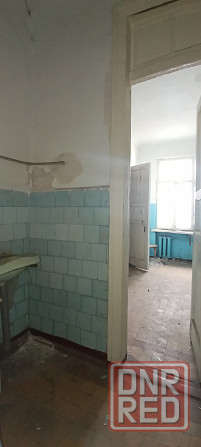 Продам в Ворошиловском р-не по хостел, офис... 500 м². Кабинетная система. Кухня. Душевые, туалеты. Донецк - изображение 7