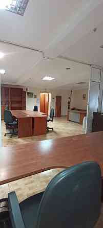 Сдам офис 350 м² в Ленинском р-не. Мебель. Автономное отопление. Парковка. Накопительный бак! Донецк