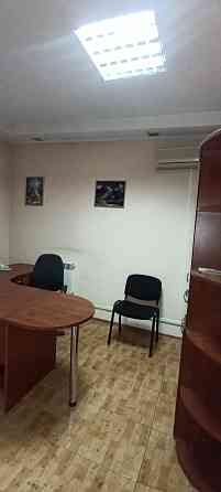 Сдам офис 350 м² в Ленинском р-не. Мебель. Автономное отопление. Парковка. Накопительный бак! Донецк