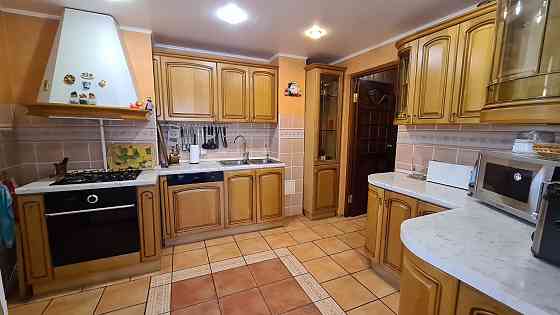 Продажа шикарной крупногабаритной 3-х комнатной квартиры в кирпичном доме по улице 50 летия Ссср Донецк