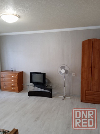 Сдам 1-к на Гвардейке, Калининский м-н Макеевка - изображение 2