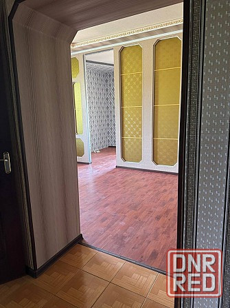 Продам 1-комнатную Петровский район 14 больница Донецк - изображение 1