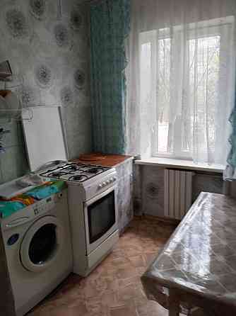Продажа 1 к. квартира Зеленый 2 этаж в 9ти этажке ориентир остановка "Танк" Макеевка