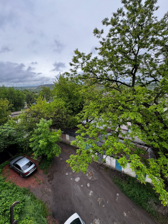 Продажа 2-комнатной квартиры 4/4, в г. Макеевка - Западная, ориентир Шоколад Макеевка