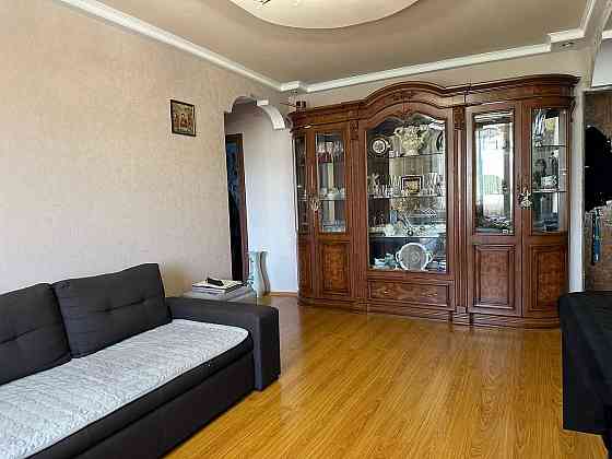 Продам 3 комнатную квартиру Мариуполь