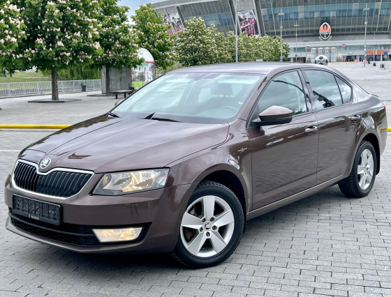 Skoda Octavia A7 Зелёная автотека Идеальное Состояние Донецк