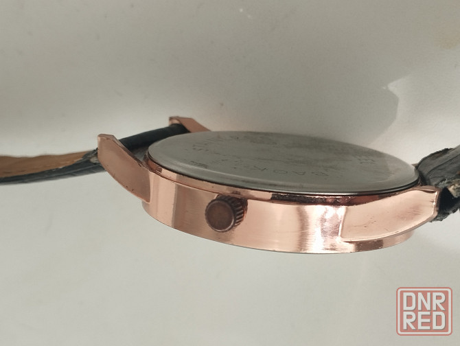 Продам наручные часы в желтой оправе рабочие. Донецк - изображение 5