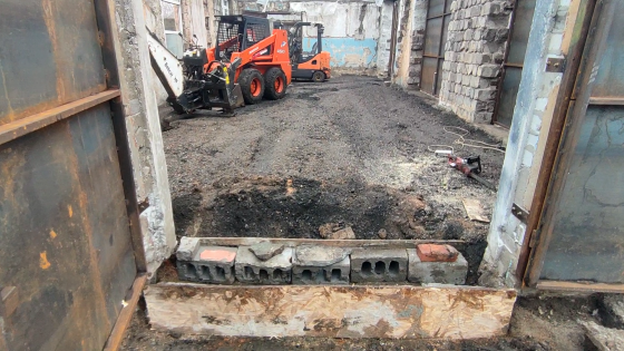 Трактор,услуги трактора,экскаватор,минитехника,мужчина нелёгкого поведения. Донецк