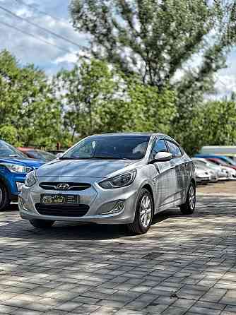 Hyundai Solaris 2013 автомат Макеевка