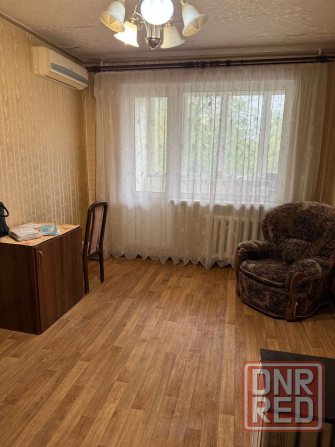 Продажа 2 комн. квартиры, м-н Солнечный Макеевка - изображение 1