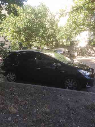 Продам Toyota Prius Alpha 2015г Донецк