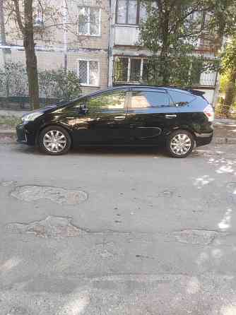 Продам Toyota Prius Alpha 2015г Донецк