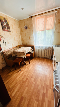 Продам 2 комнатную квартиру г. Макеевка Червоногвардейский район (улица Мориса) Макеевка