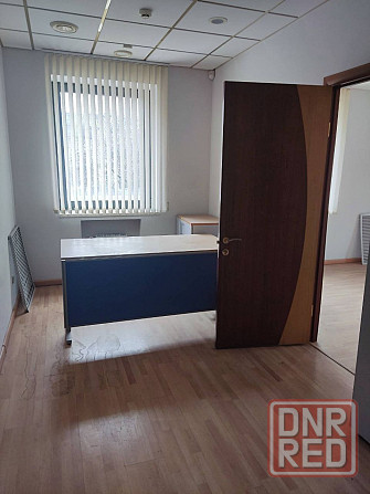 Сдается в аренду хороший офис на пр.Мира Площадь 400 кв.м. Первый этаж. Отдельный вход. Донецк - изображение 2