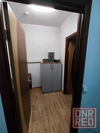 Сдается в аренду хороший офис на пр.Мира Площадь 400 кв.м. Первый этаж. Отдельный вход. Донецк - изображение 4