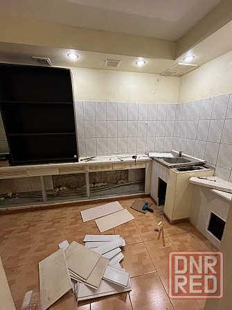 Сдается в аренду помещение на пр.Ильича под любой вид деятельности ( ранее использовалось под офис) Донецк - изображение 4