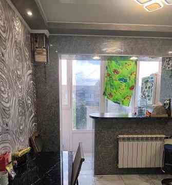 Продам 3-к квартиру в Центральном м-не Макеевка