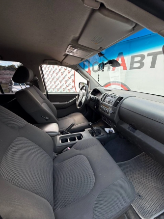 Продам Nissan navara Донецк