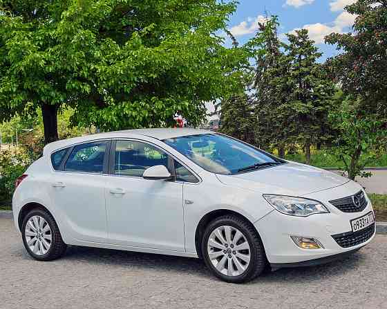 2012 Opel Astra J 1.6 автомат Донецк