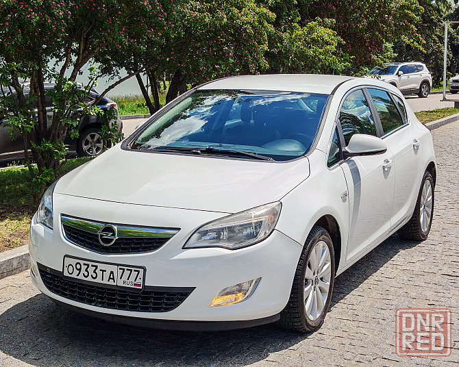 2012 Opel Astra J 1.6 автомат Донецк - изображение 2
