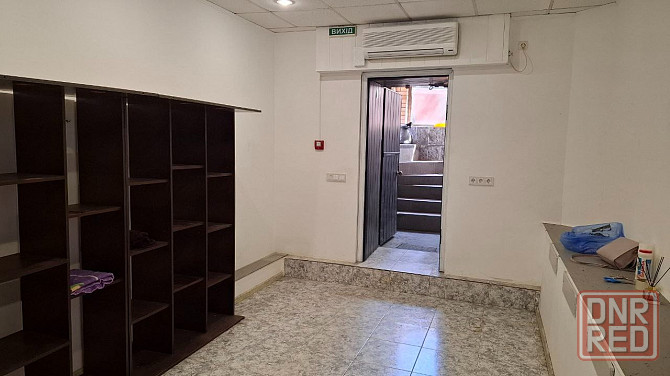 Продам цокольное помещение 45 м2 с отдельным входом, в центре Донецка. Донецк - изображение 2