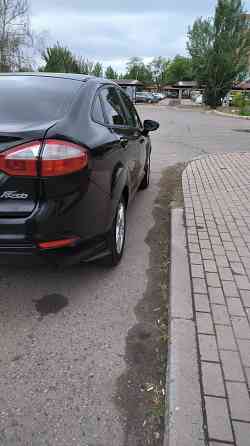 Продам Ford Fiesta sedan 2016 г.в. Макеевка